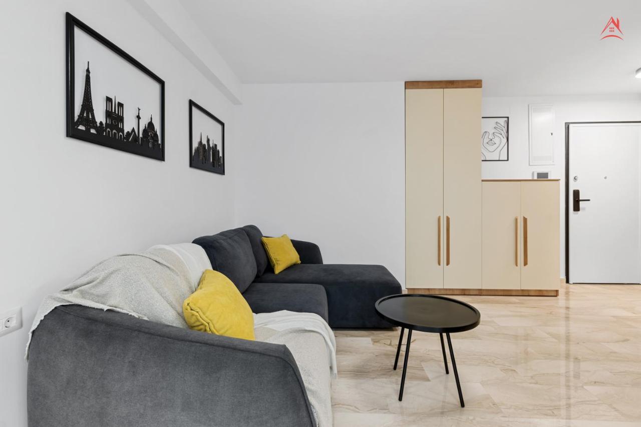 Apartament Opera Residence - Cismigiu, Eroilor, Free Private Parking Bucharest Exterior photo